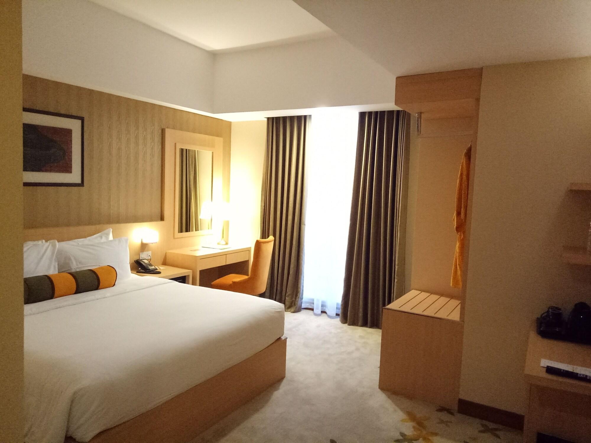 Hotel Chanti Managed By Tentrem Hotel Management Indonesia Semarang Dış mekan fotoğraf