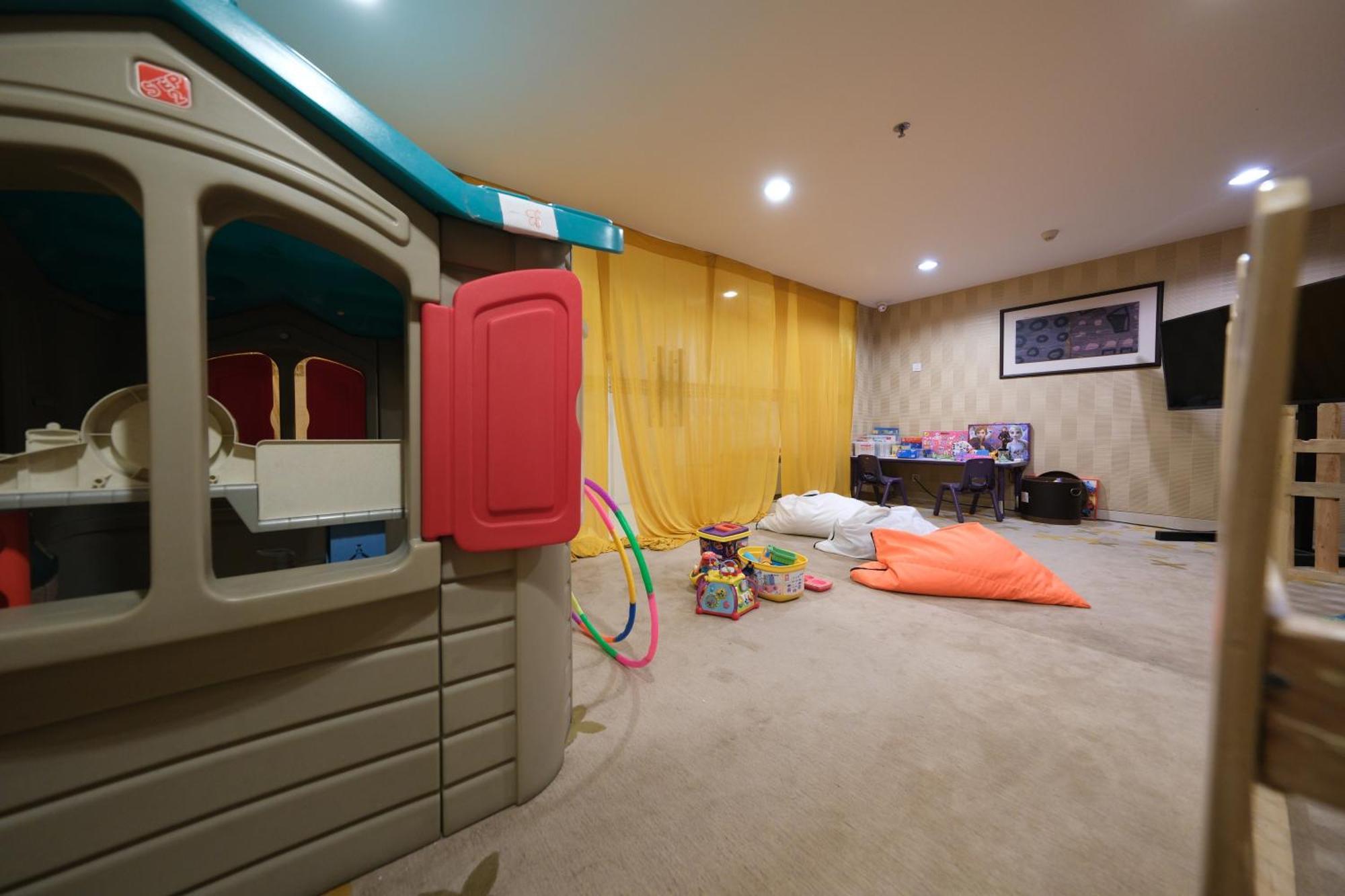 Hotel Chanti Managed By Tentrem Hotel Management Indonesia Semarang Dış mekan fotoğraf